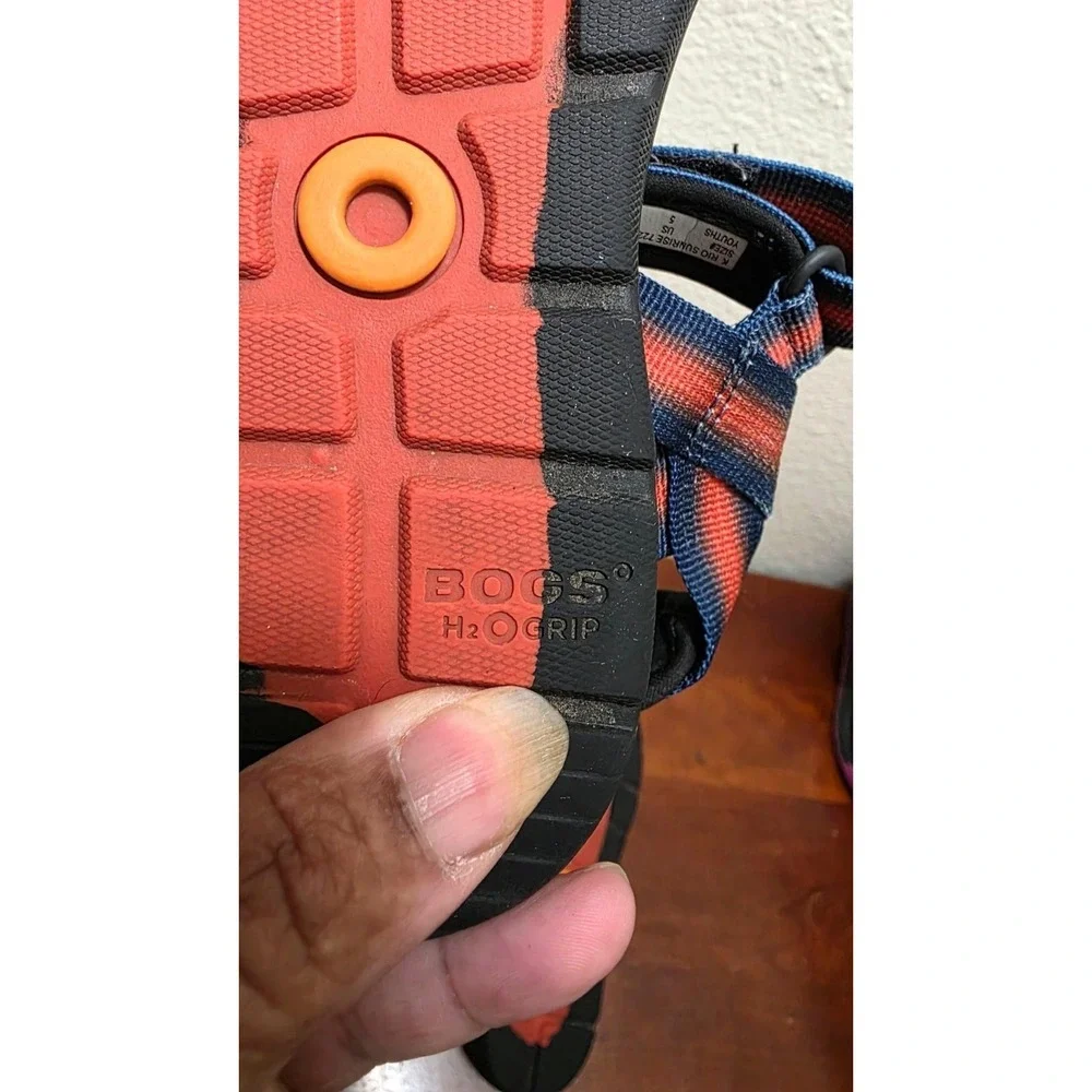 Bogs Rio Youth Orange & Blue Striped Adjustable Strap Hiking Sandals‎ Size 5